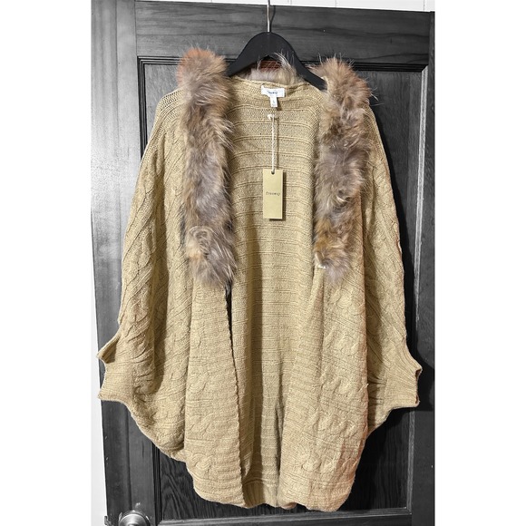 Freeway Knit Cape with Faux Fur Collar Tan Brown Sweater Poncho Large - Picture 1 of 9
